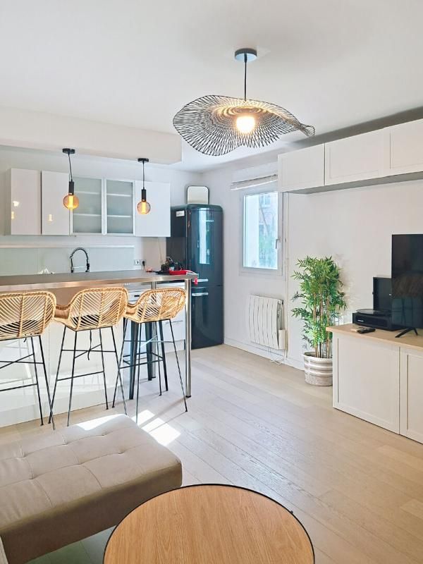 Aix-en-Provence T2 avec terrasse, jardin partagé et parking