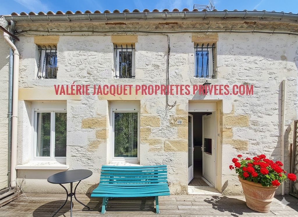 Maison de Charme Rénovée, au calme, Terrain en Bord de Dordogne