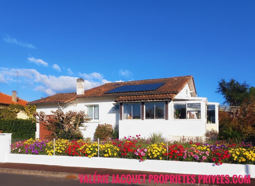 Maison à La Roche-Chalais : Calme et Pratique