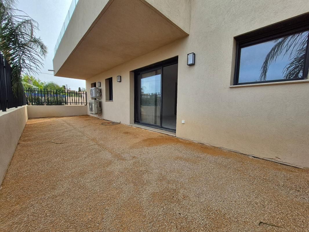 Appartement 3 pièces 65m2 en rez de jardin