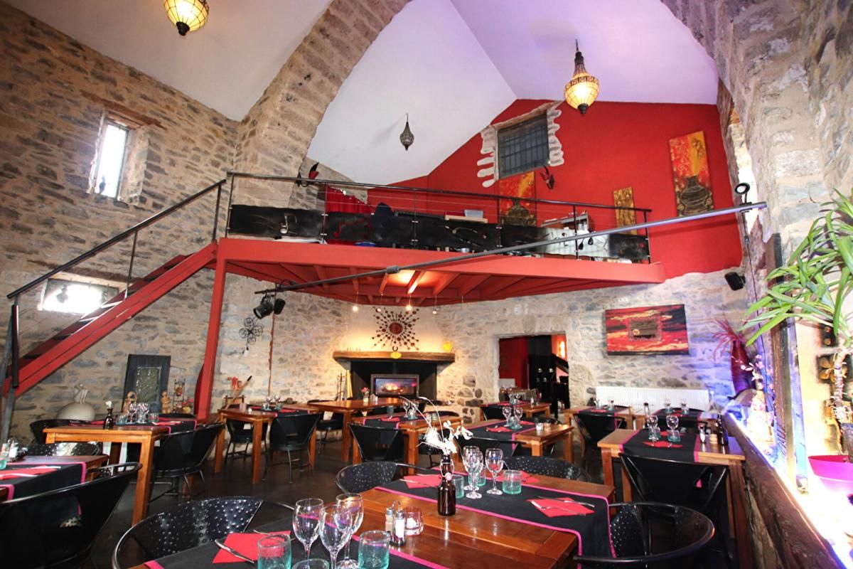 Restaurant emblématique à Millau - Vente murs et fonds. Affaire clé en main