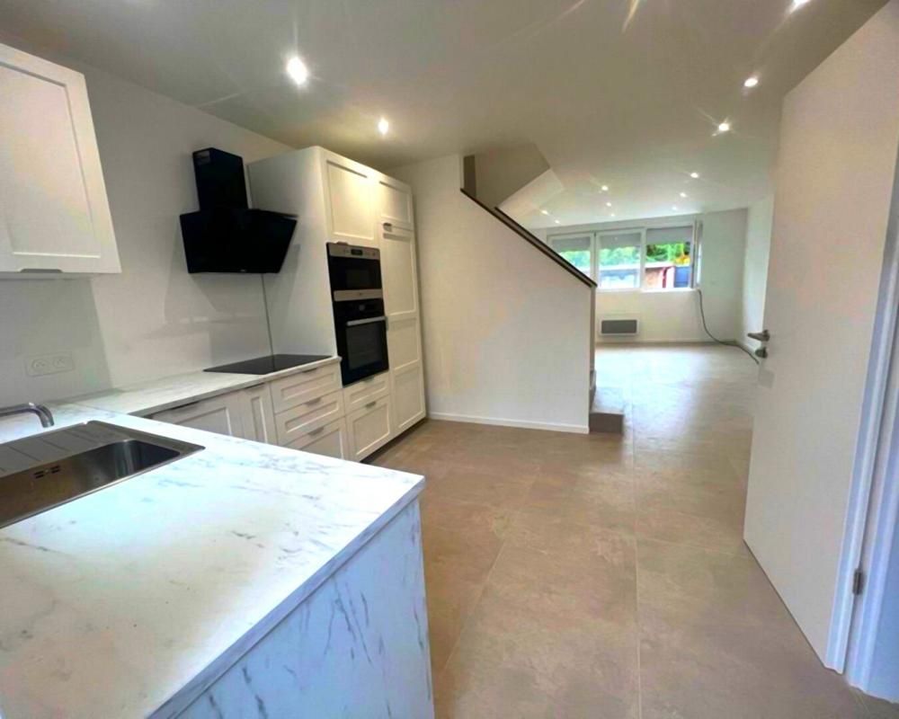 Maison 3 pièces 68 m2 avec parking et cave