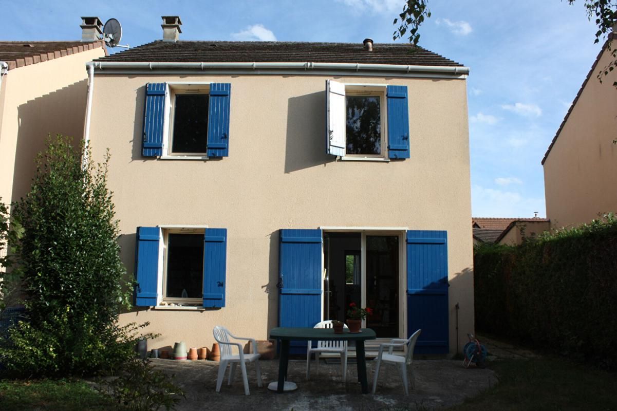 Maison Dourdan 6 pièce(s) 90 m2