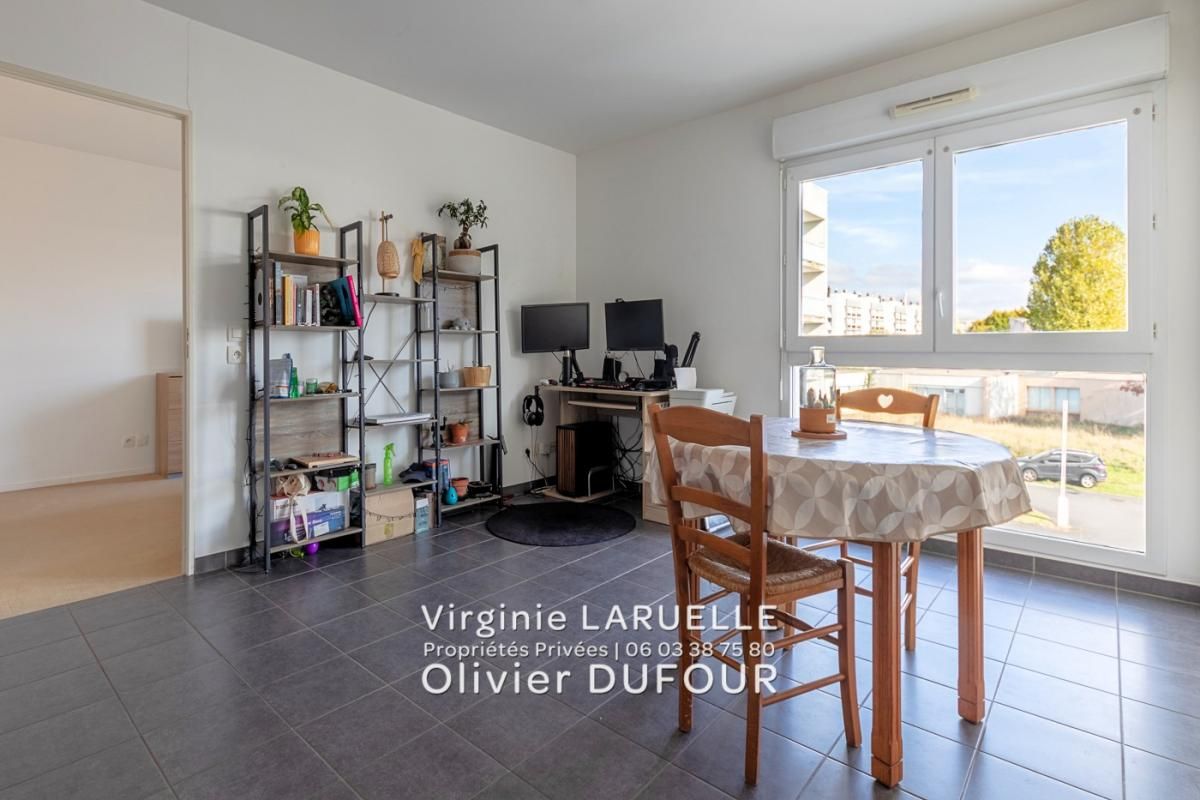 Mont-Saint-Aignan - Universités, appartement 1 chambre, cave et 2 places de parking
