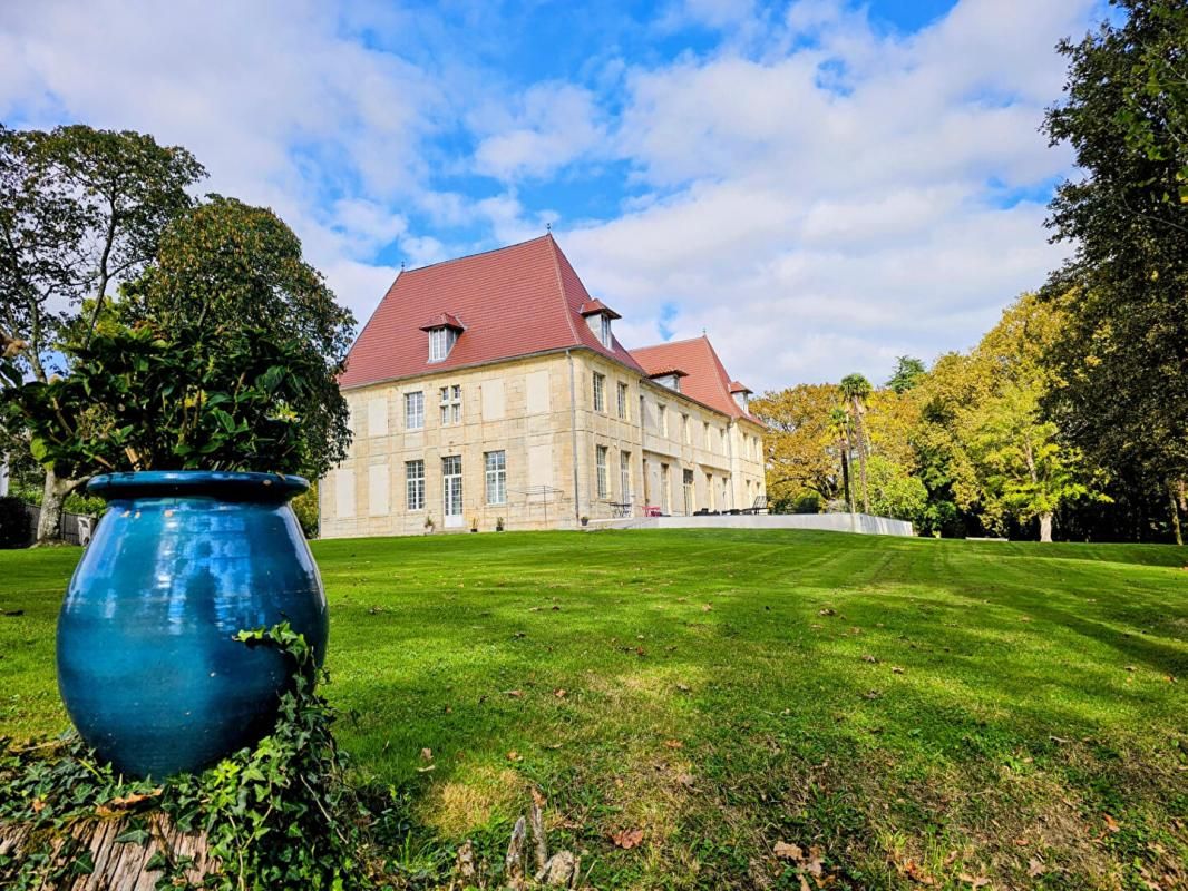 Demeure de prestige Riviere Saas Et Gourby 20 pièce(s) 665 m2