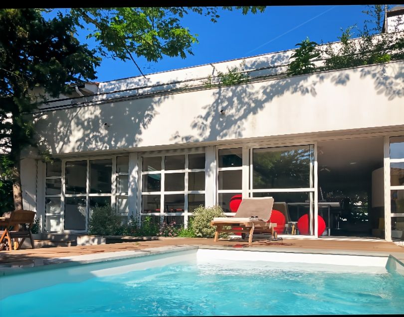 Bordeaux Caudéran Maison familiale d'architecte avec piscine-Esprit Le Corbusier