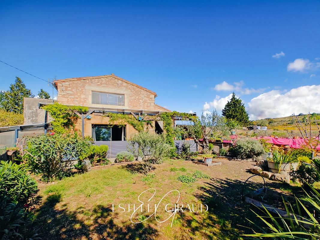 Métairie entièrement rénovée, 3 pièces, jardin, terrasse, abri