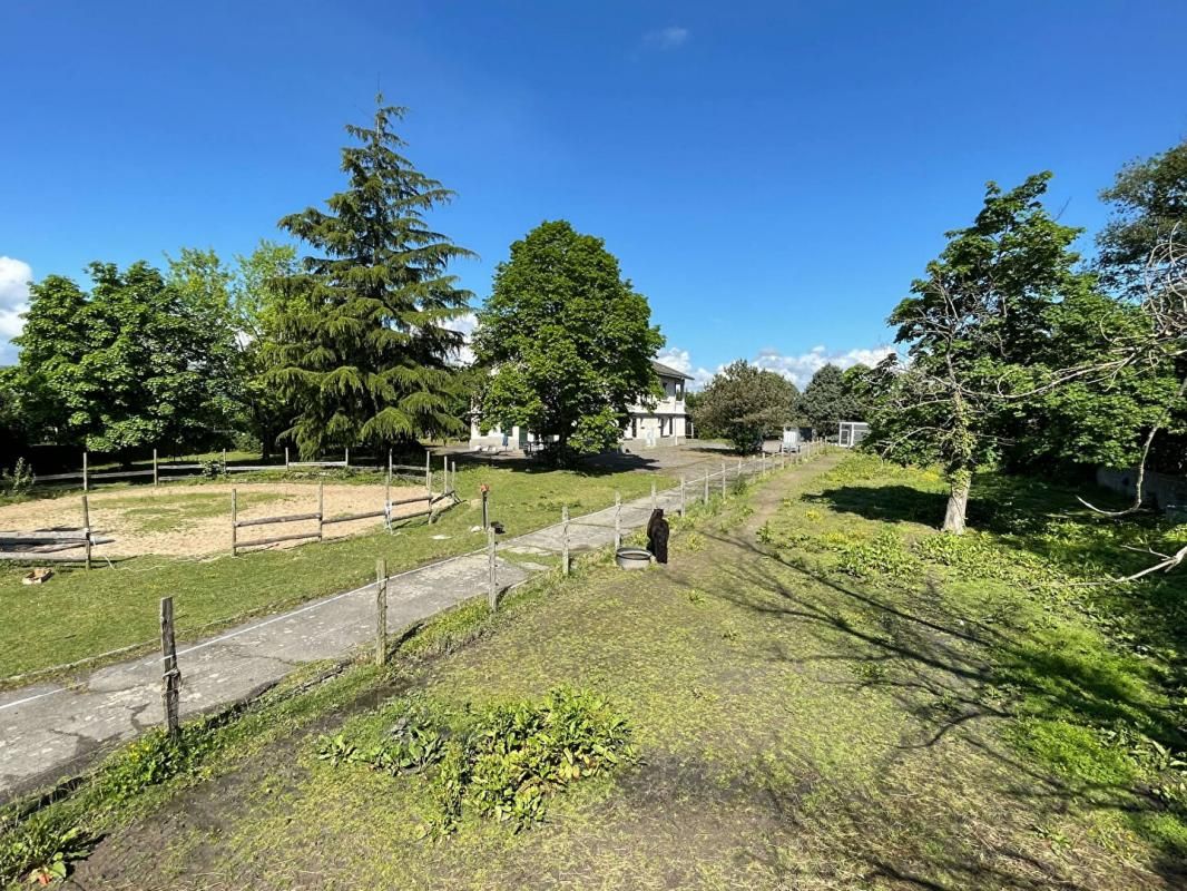 Maison Montverdun 220 m2