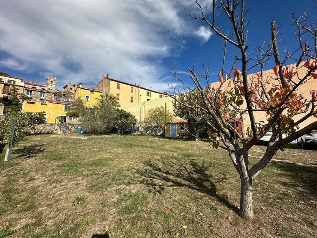 SOURNIA (66730), MAISON T5, GRAND JARDIN, VUE PANORAMIQUE, A VISITER SANS TARDER