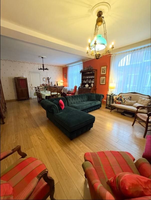 Magnifique Corps de Ferme de 199m² avec garages à Annoeullin