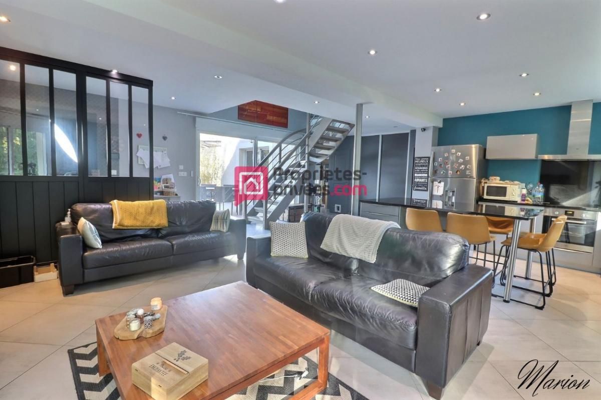 Charmant pavillon  à Montiers