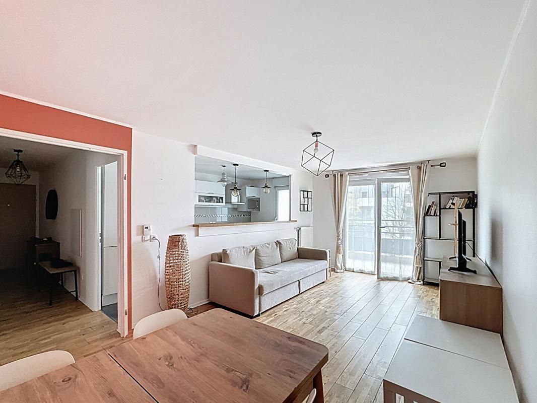 Beau 3 pièces lumineux avec balcon exposé Sud-Est Résidence récente avec ascenseur