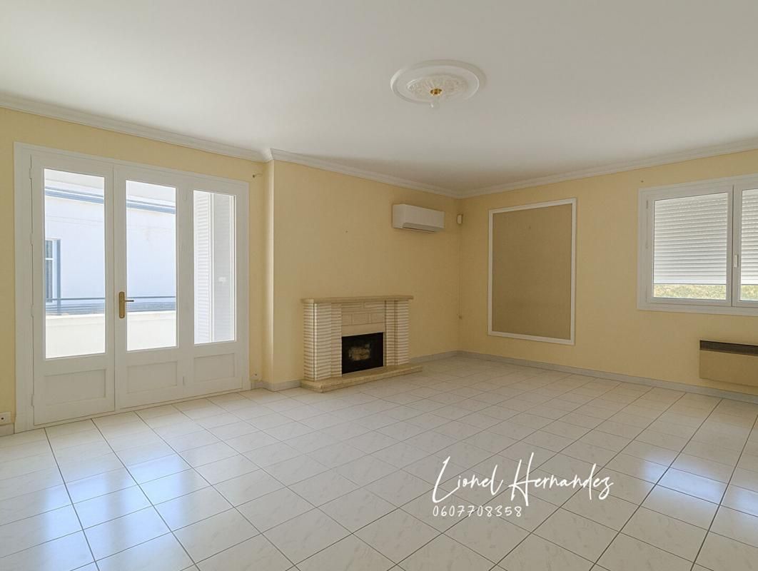 Alès coeur de ville - Appartement T6 - 176 m² - Terrasse - 4 chambres