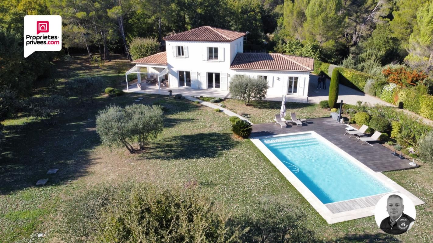 Belle Villa Draguignan 6 pièce(s) 169 m2