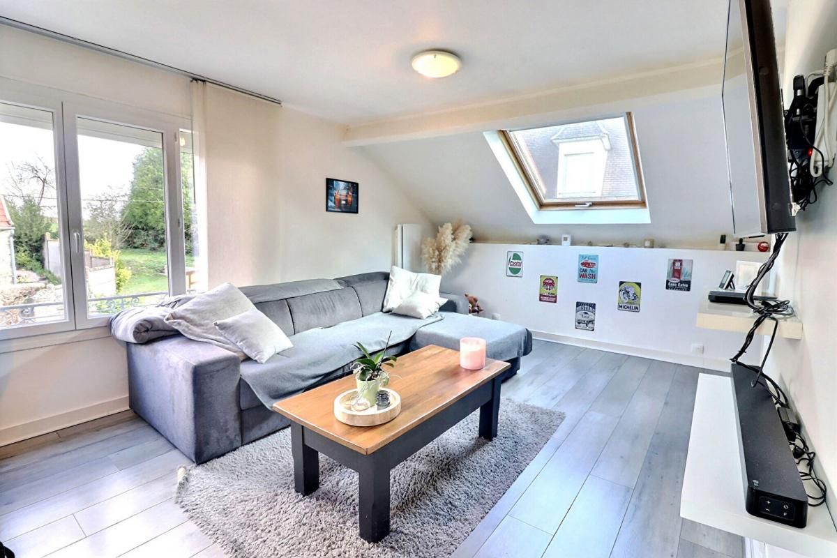 Proche CREPY EN VALOIS - 77M² - 2 Chambres - Garage