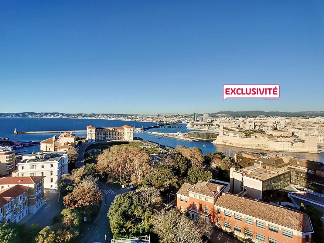 Marseille (13007) - Appartement 3 pièces meublé 66.44 m2 VUE MER PANORAMIQUE