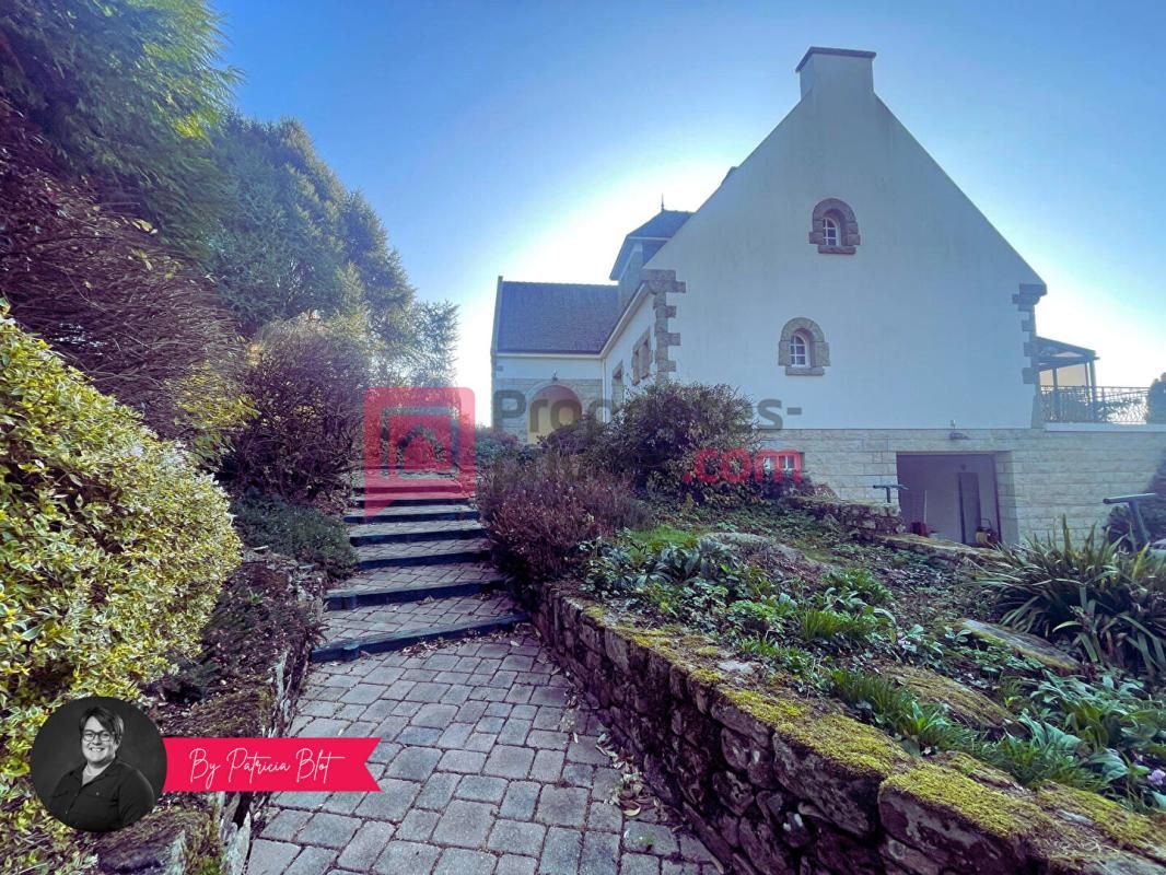 À VENDRE - Superbe maison familiale de 305 m² à Rochefort-en-Terre