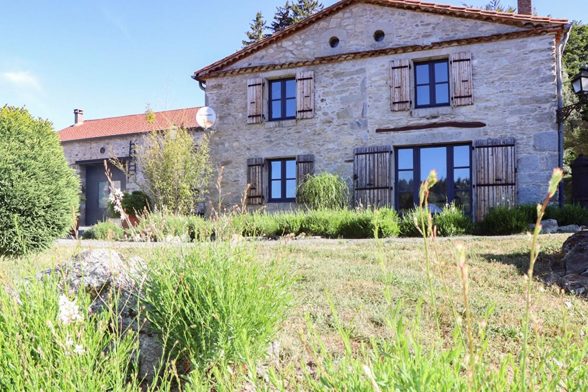 Propriété d'exception entre Mazamet et Carcassonne - Havre de paix au coeur de la Montagne Noire