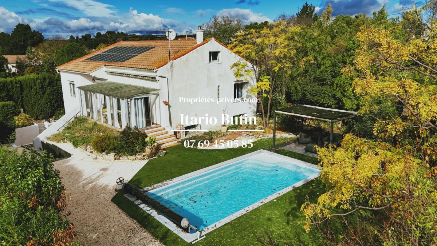 Maison T5 avec Garage, atelier et piscine