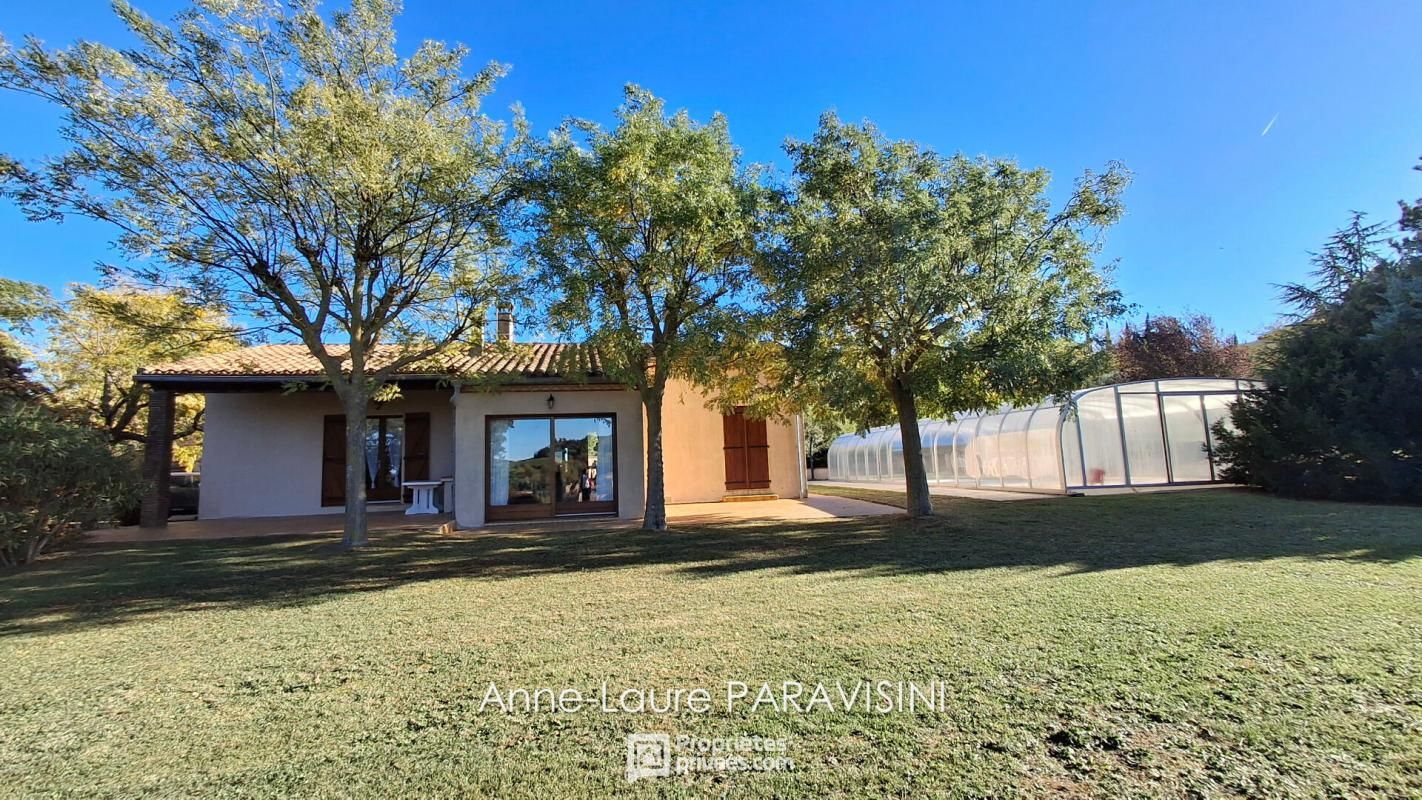 Fendeille ? Maison avec piscine, parc arboré et dépendances