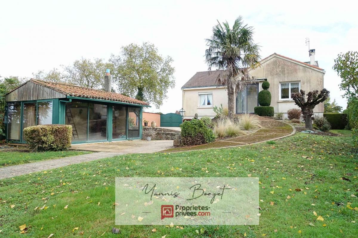 Saint-Fulgent - Maison avec sous-sol sur 1000 m² de terrain