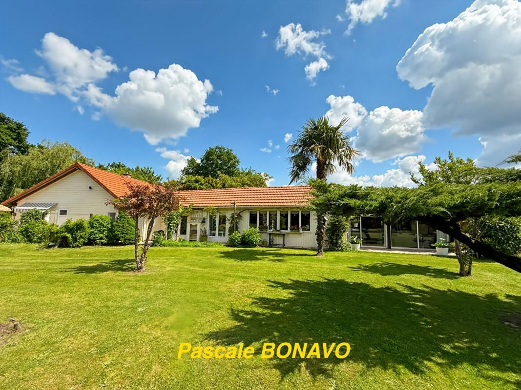 EXCLUSIVITE - MAGNIFIQUE PROPRIETE AVEC GÎTES