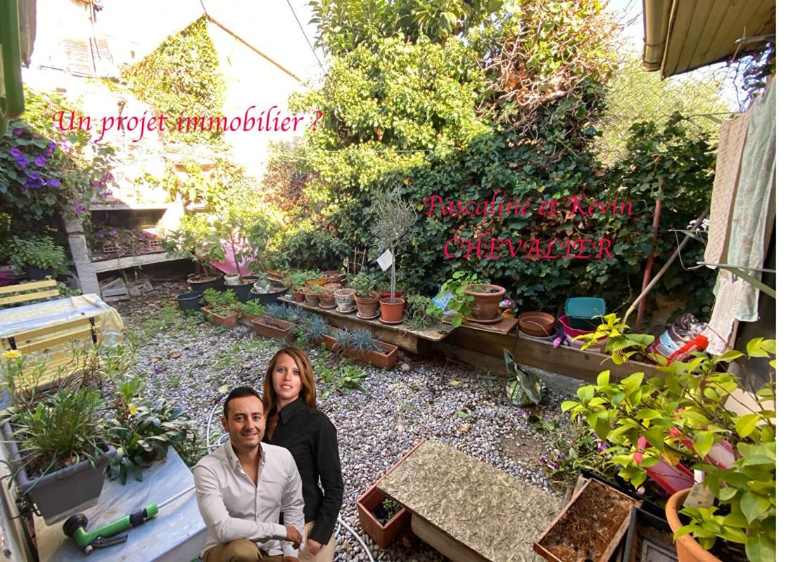 À VENDRE ? Maison de plain-pied à Miramas avec dépendance, véranda, garage et jardin