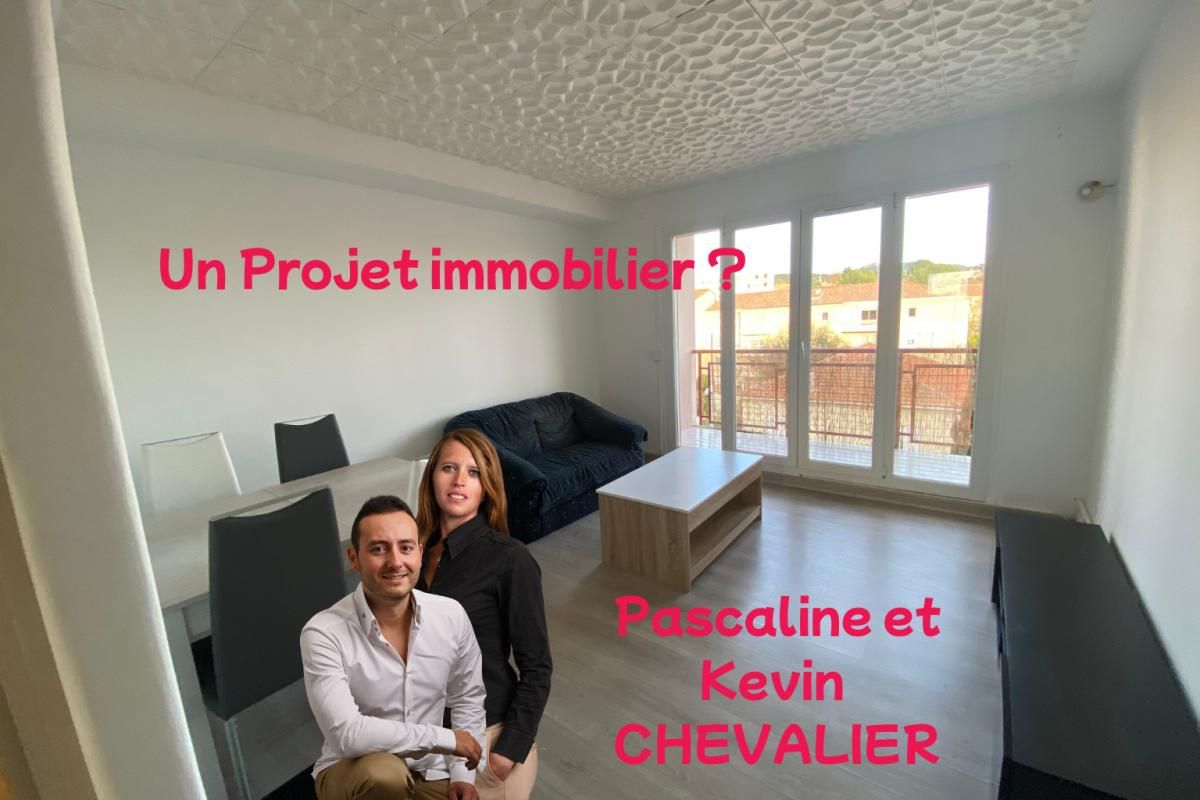 A louer appartement T3 Salon de Pce