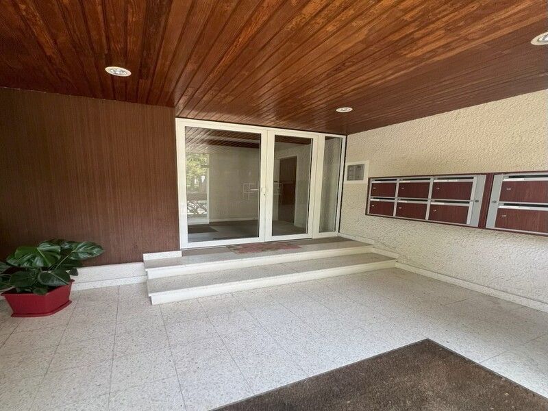 LA BAULE SECTEUR LES PINS APPARTEMENT T2 AVEC TERRASSE - CAVE ET STATIONNEMENT