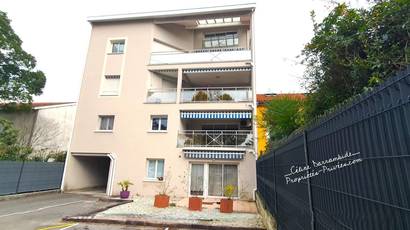 T2, place de parking, balcon