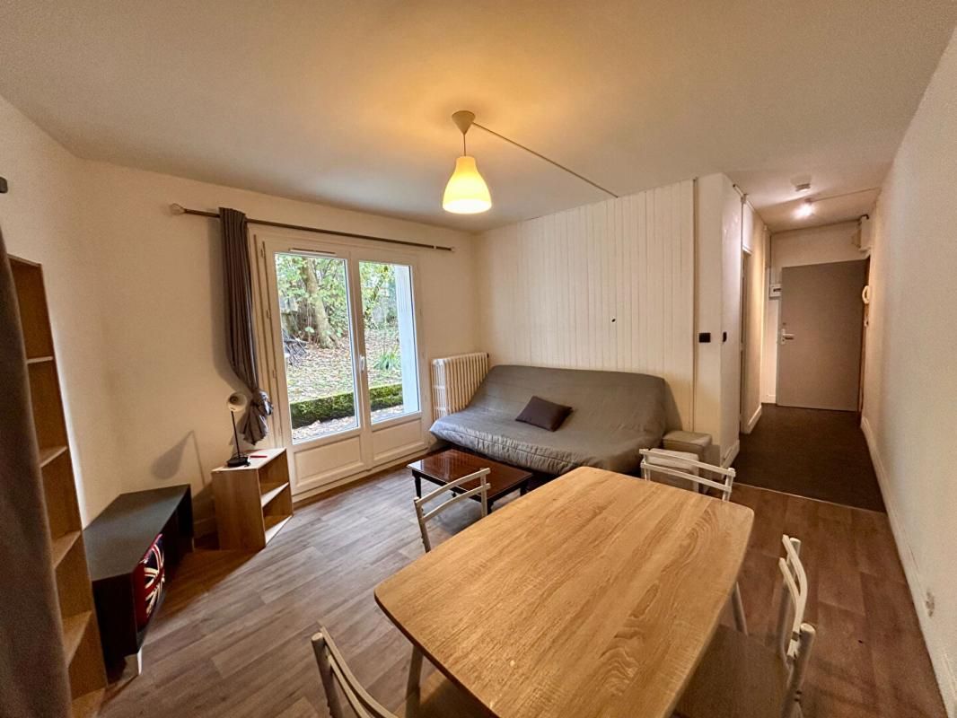 A vendre, appartement avec jardin proche de l'hyper centre de PERIGUEUX 24000
