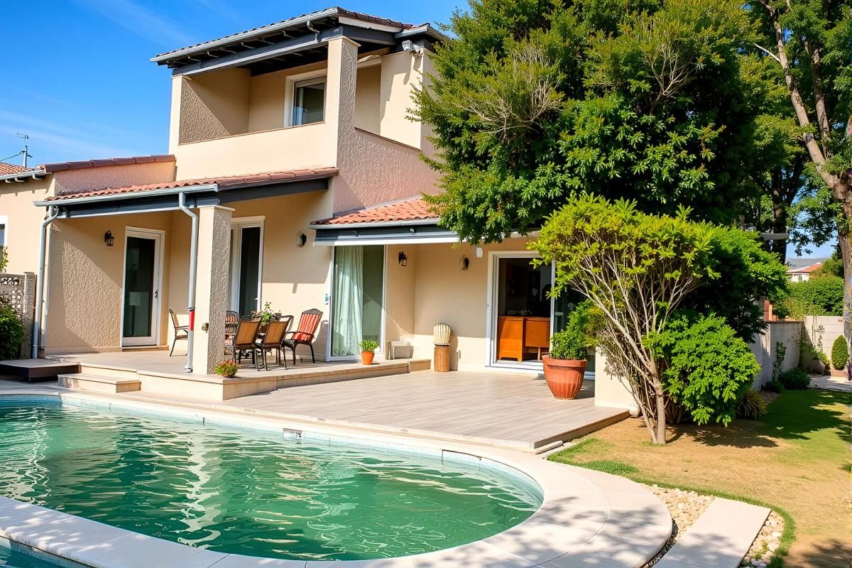 Maison Fos Sur Mer 5 pièce(s) 121 m2 + TERRAIN 663M2 +Piscine + Double Terrasse