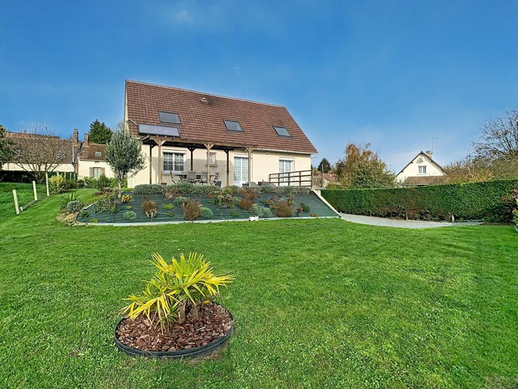 PAVILLON INDEPENDANT - 120M² - 3 CHAMBRES - SOUS SOL TOTAL AVEC GARAGE - JARIDN - 60190 MONTIERS