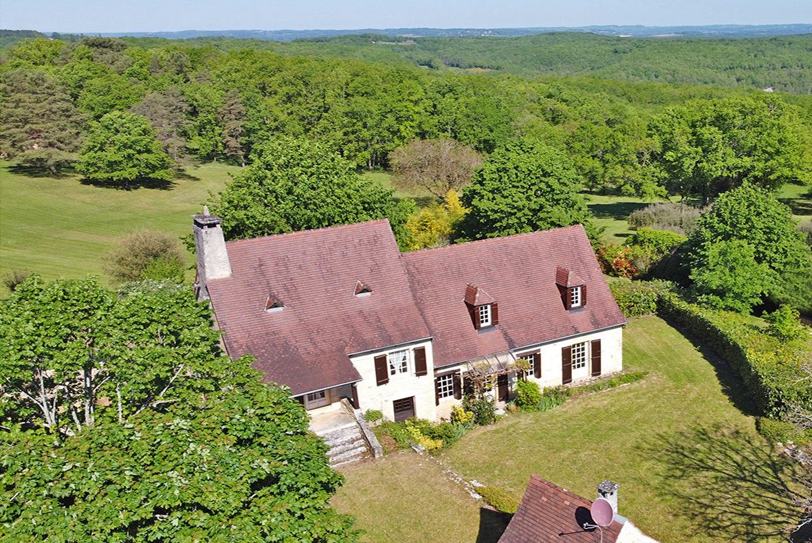 Maison COLY SAINT AMAND 150 m²