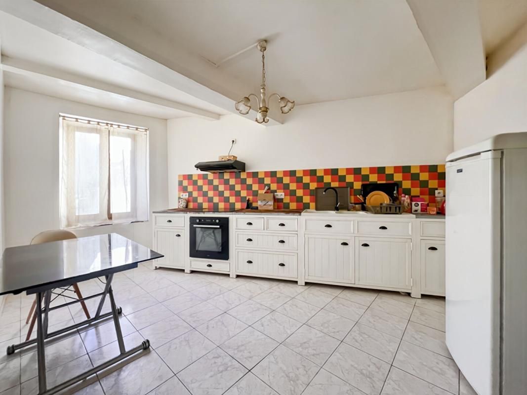 EXCLUSIVITÉ MAISON DE VILLAGE À RÉNOVER 105 m² 3 CHAMBRES