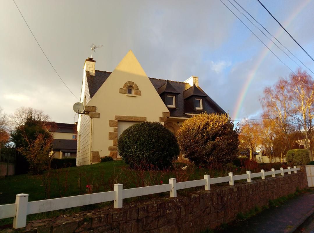 Saint Brieuc - Maison 5 Chambres - Jardin et Garage - Ville Oger