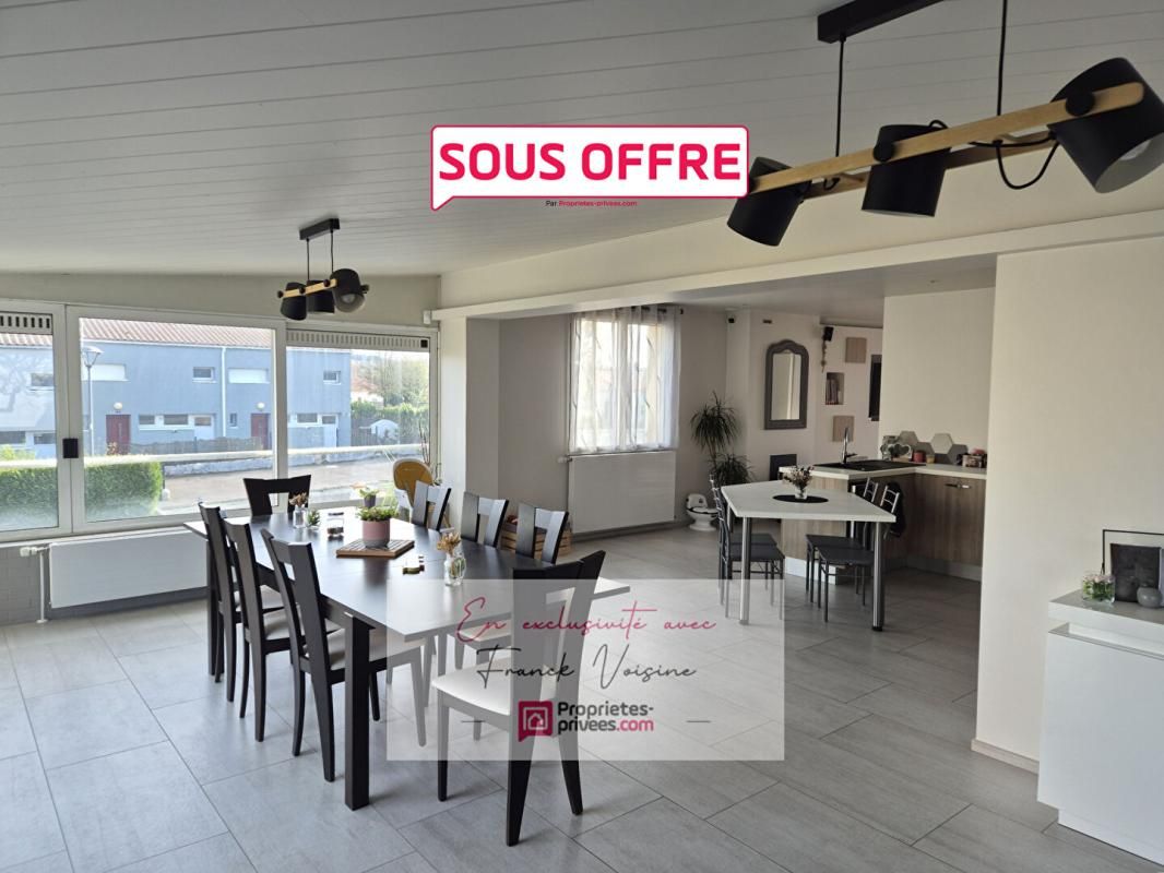 A VENDRE en Exclusivité aux Epesses, maison de 193 m2 avec 4 chambres sur une parcelle de 753 m2 env