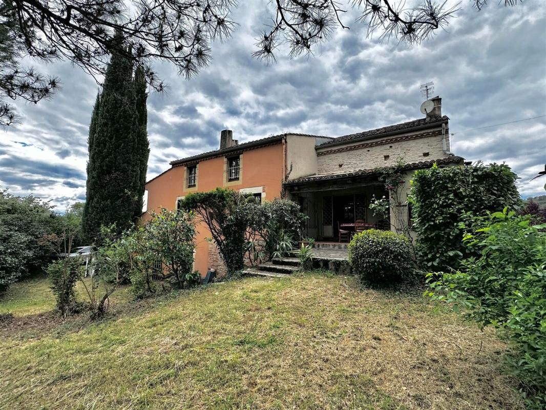 Maison pierre 46000 Cahors 6 pièces - piscine