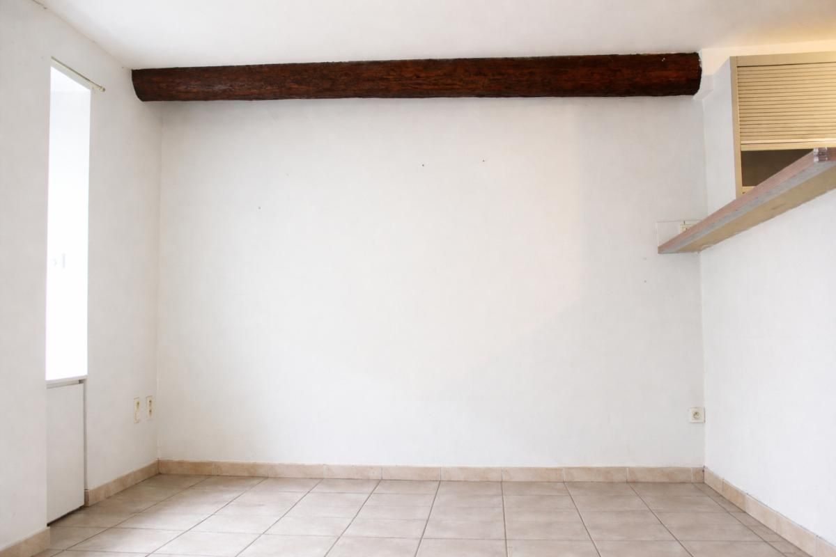 NEVIAN Maison Nevian 4 pièce(s) 99 m2 4