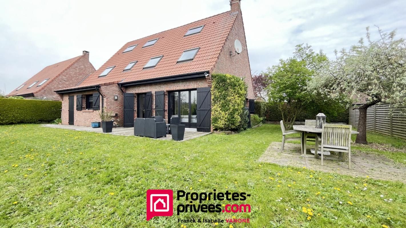 Maison individuelle familiale - 145 m² (190m² utiles) - 5 chambres - jardin - double garage - LOMPRET