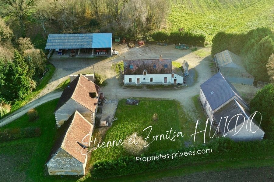 Domaine agricole avec maison d'habitation et dépendances