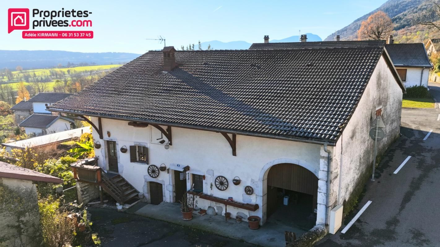 Ferme Gessienne et terrain constructible - Farges 01550