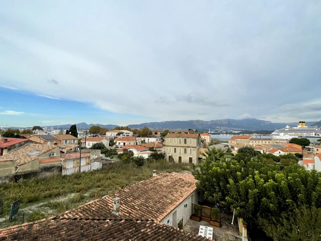 Maison de ville à rénover avec vue mer - La Seyne-sur-Mer