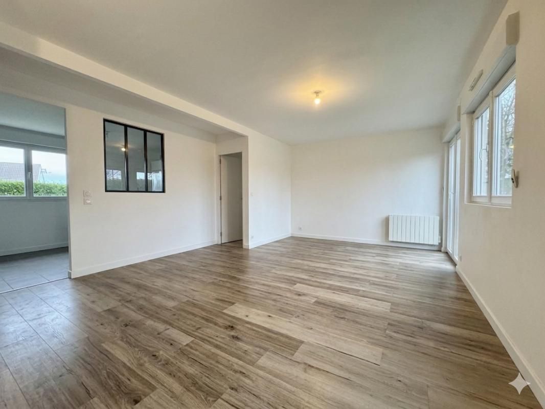 Appartement Amiens SUD 3 pièce(s) 71.40 m2 2 chambres , 2 places de parking, jardin