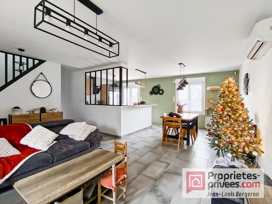 Maison Artannes Sur Indre 6 pièce(s) 150 m2