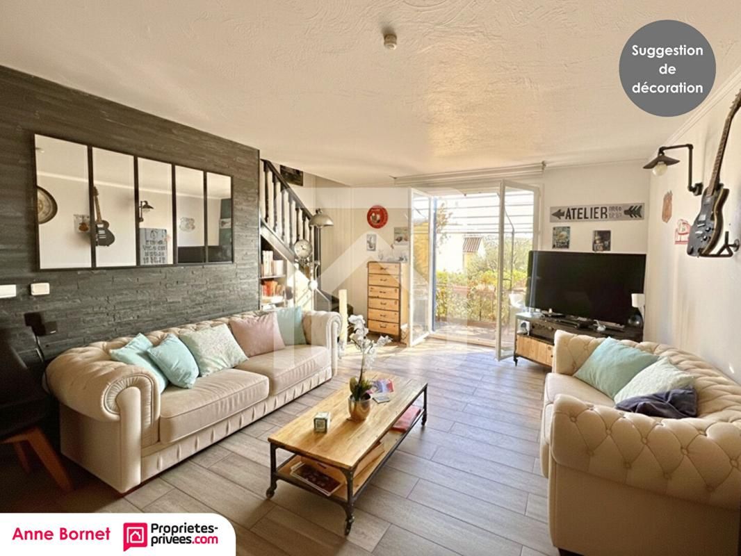 Maison individuelle 5 pièces avec jardin, garage et parking