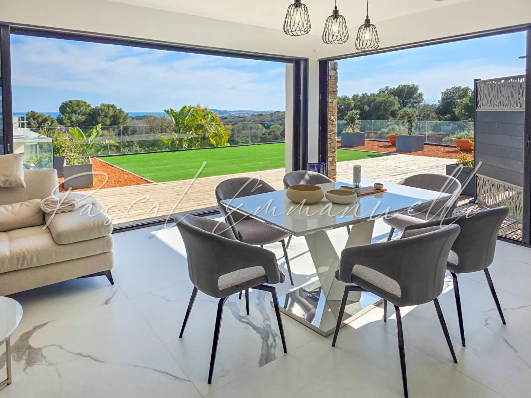 Appartement 4 pièces neuf vue mer piscine 137m2