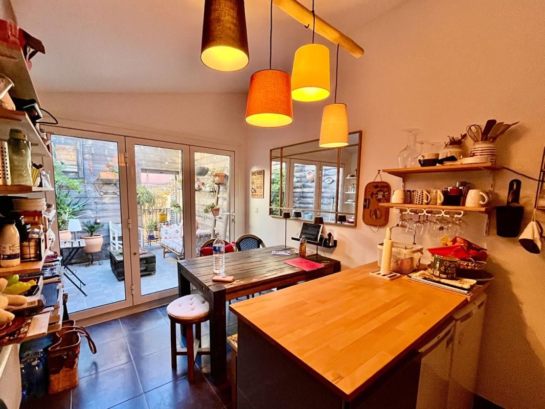 Jolie maison de village avec terrasse et garage