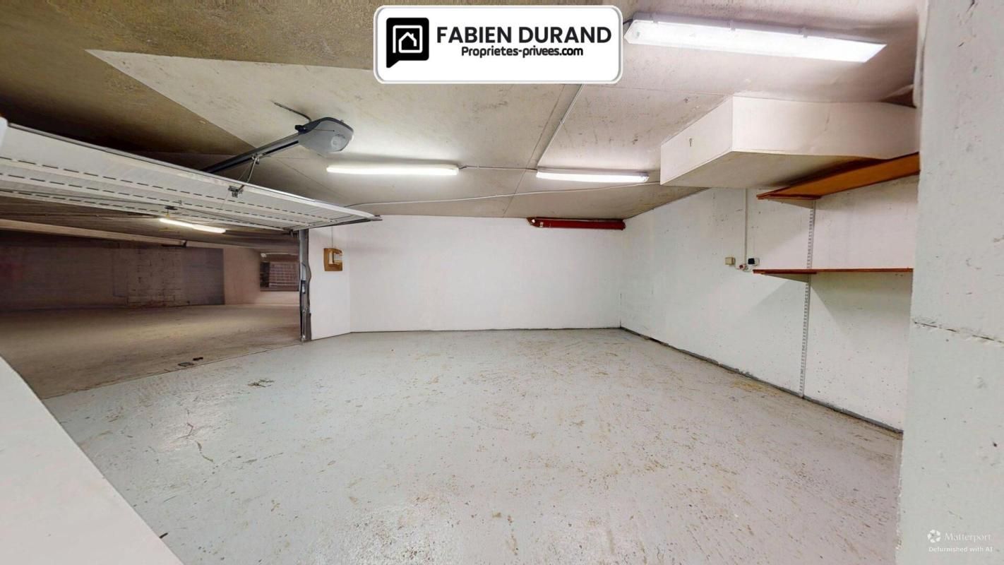 Garage Double 31 m² non inondable Libre