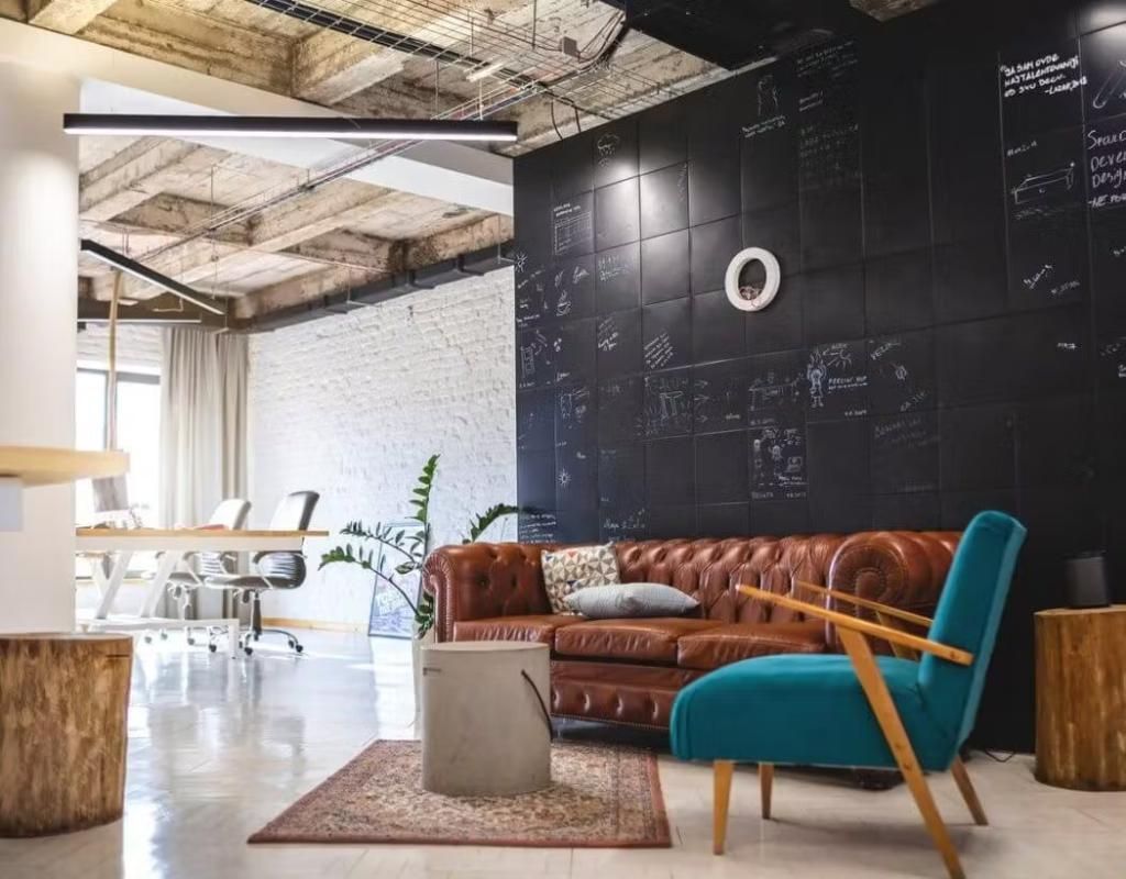 Immeuble 1 pièce(s) Plateau à aménager 44 m² 97000